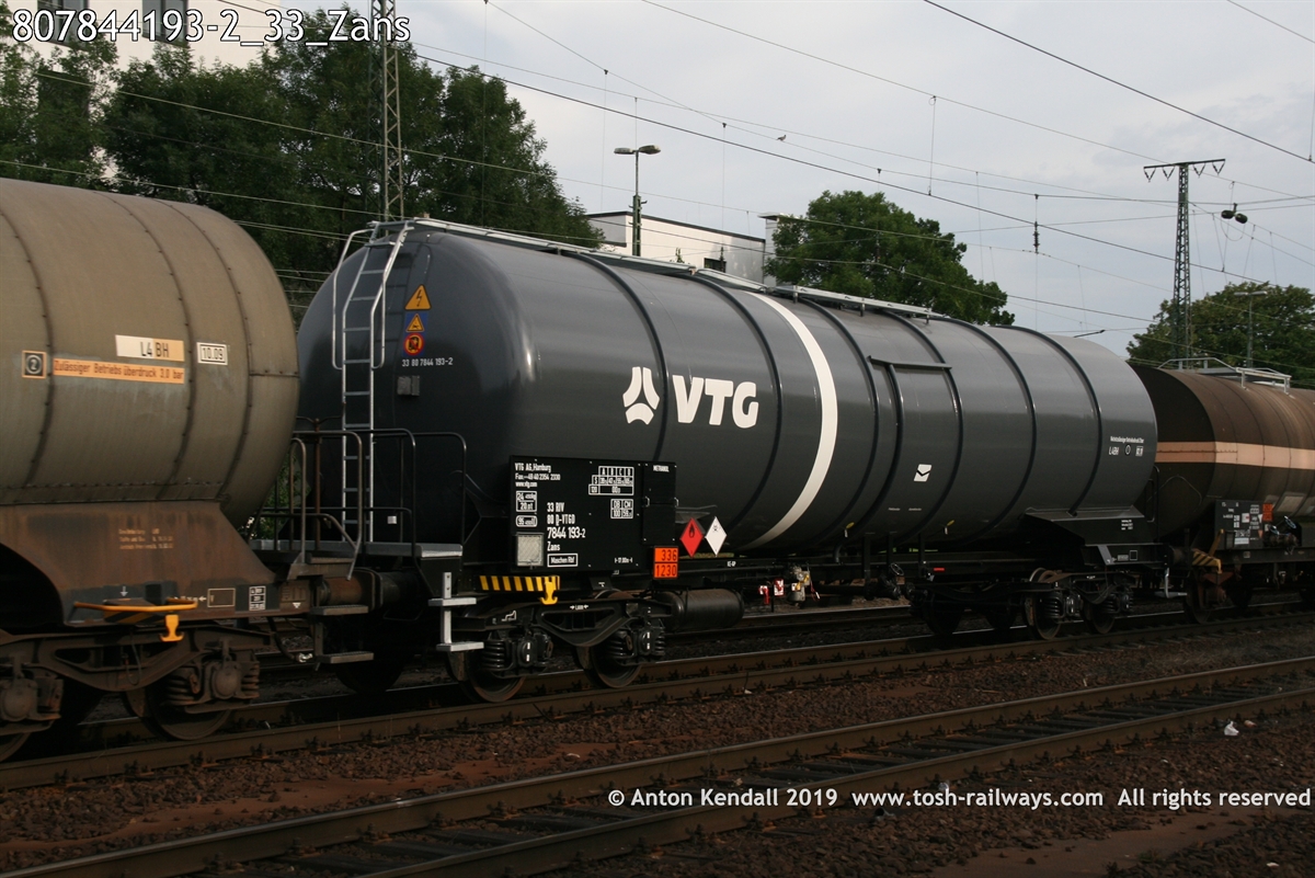 807844193-2_33_Zans.jpg